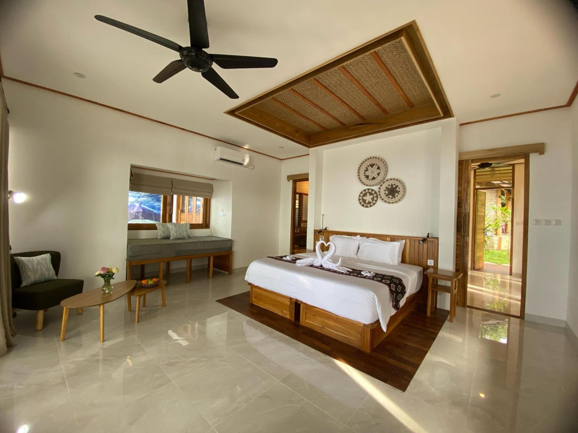 Murex Dive Resort Manado Exterior foto